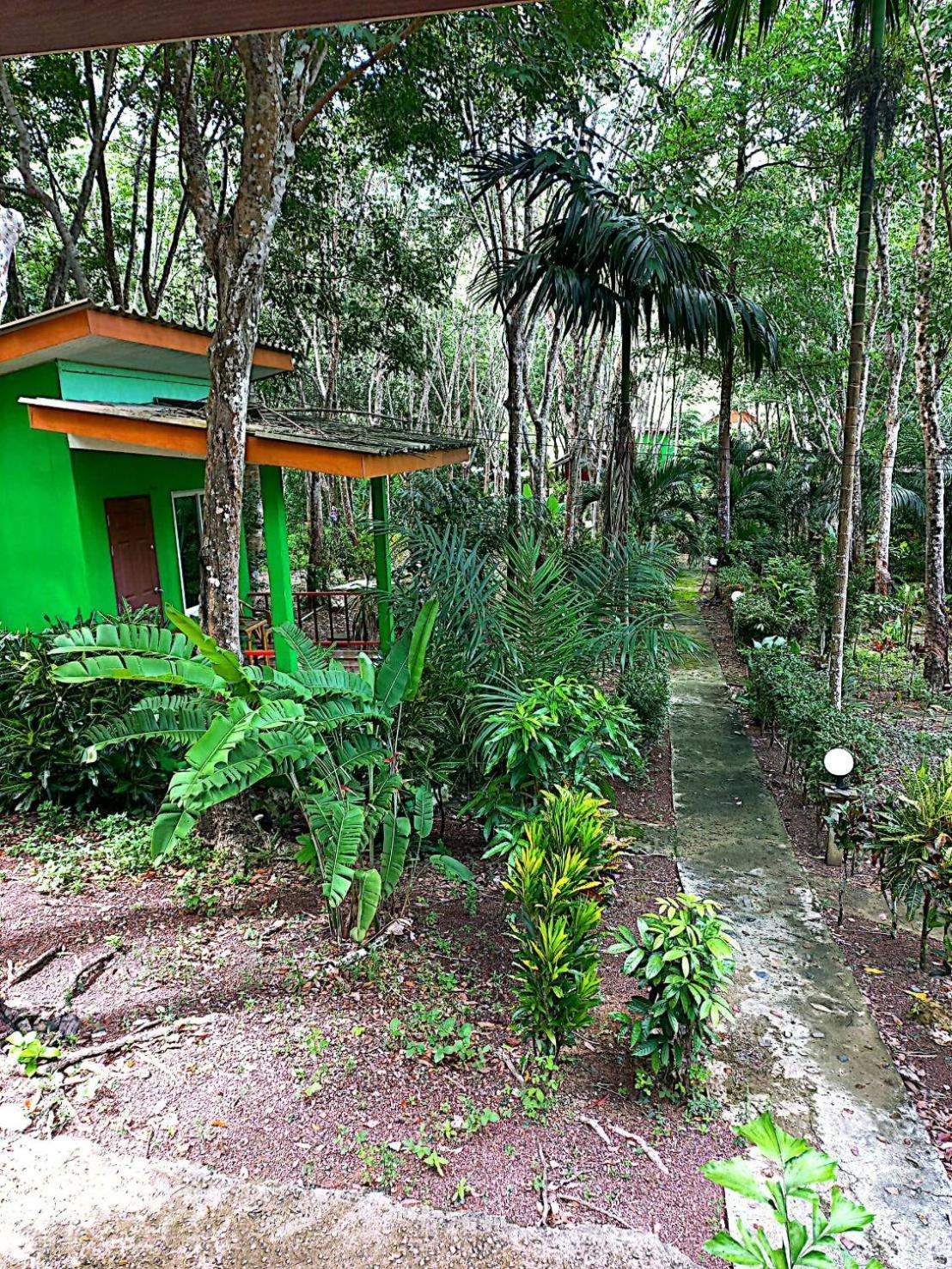 Lanta Maikeaw Bungalow Koh Lanta Exterior photo