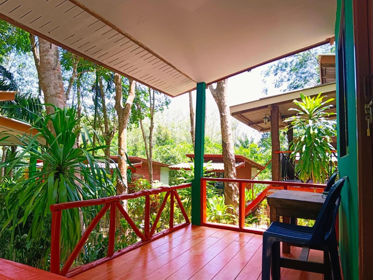 Lanta Maikeaw Bungalow Koh Lanta Exterior photo
